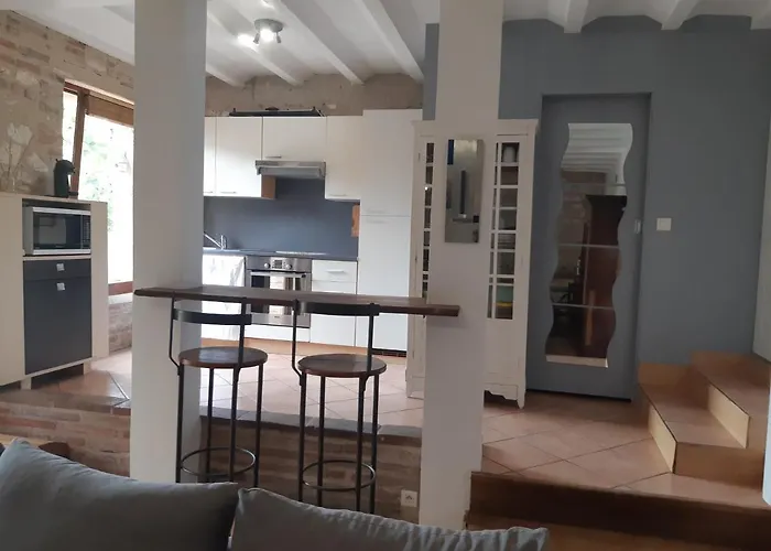 Charmant Appartement Vue Sur La Riviere.